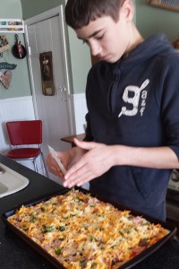 fi-Making-pizza-2